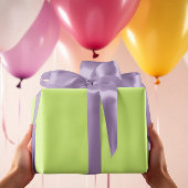 トレンドカラー – 春の緑の色 – 無地の ラッピングペーパーシート