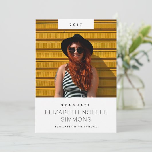 トレンドミニマル写真モダンの卒業発表 案内状 (スタンド正面)