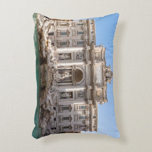 トレヴィ噴水の早朝 – ローマ、イタリア アクセントクッション (正面(垂直))