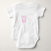 トレーニングのベビーシッター ベビーボディスーツ (裏面)