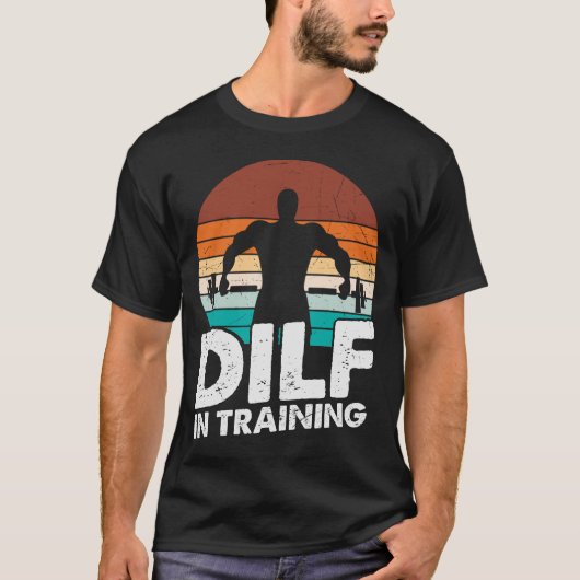 トレーニングヴィンテージのおもしろいDILF Tシャツ (正面)
