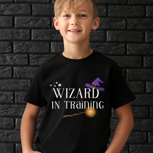 トレーニング中のウィザード – ファミリーマッチングハロウィーン Tシャツ