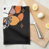 トレーニング中のポーソウルウィッチ – かわいいハロウィーン犬 キッチンタオル (四つ折り)