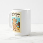 トレーニング懸命。ライトを持ち上げるBullioマンガデザイン コーヒーマグカップ (正面左)