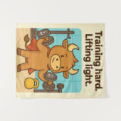 トレーニング懸命、リフティングライトおもしろい- Bullio Gym Ta タペストリー (正面(横))