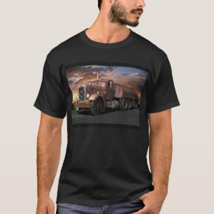 トレーラーのTシャツが付いているPeterbilt "決闘トラック"の Tシャツ
