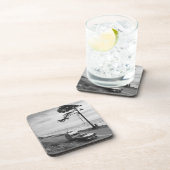 トレーラーを引っ張る車 コースター (右側)