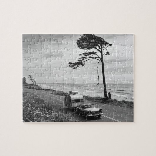 トレーラーを引っ張る車 ジグソーパズル (横)