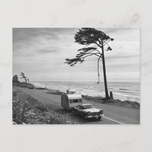 トレーラーを引っ張る車 ポストカード (正面)