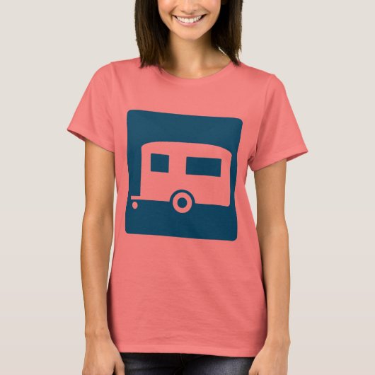 トレーラーキャンピングハイウェイサイン Tシャツ (正面)