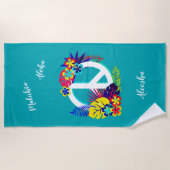 トロピカラフルカルフローラピースサインあなたの名前ティール（緑がかった色） ビーチタオル (正面)