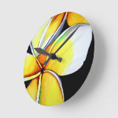 トロピカルイエローフランギパニ花オリジナルアート ラウンド壁時計 (傾斜)