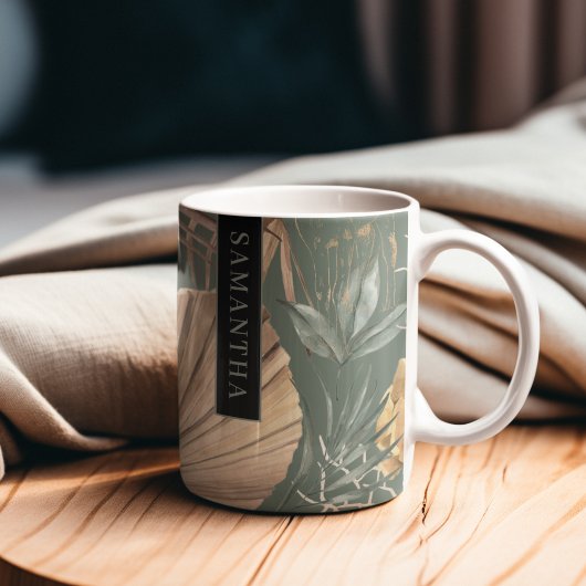 トロピカルウォーターのカラー金ゴールドとグリーン葉のパターン コーヒーマグカップ