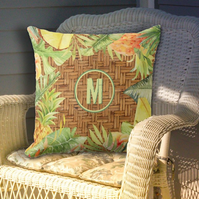 トロピカルウォーターのモノグラムフローラ アウトドアクッション (Monogram Tropical Watercolor Floral Outdoor Pillow - 2 sizes)