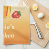 トロピカルオレンジの柑橘系飲料とストロベリーフルーツ キッチンタオル (四つ折り)