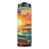 トロピカルクラシックサンセットビーチで車 タンブラー (正面)