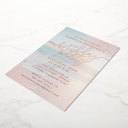 トロピカルサンセットビーチバースデーパーティーバラ金ゴールド 箔招待状 (回転した状態)