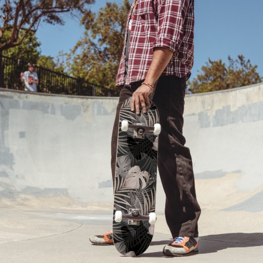 トロピカルジャングル離れナイト8 – リピート スケートボード (室外2)