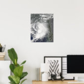 トロピカルストームクローデット ポスター (ホームオフィス)