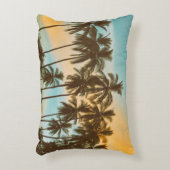 トロピカルトワイライト：ココナッツパームシルエット アクセントクッション (正面(垂直))