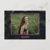 トロピカルネオンピンクバルミツワーRSVPカード エンクロージャーカード (裏面)