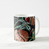 トロピカルノワール:ダークエキゾチックな森のパターン コーヒーマグカップ (正面右)