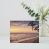 トロピカルパームツリービーチアットサンセットポストカード ポストカード (スタンド正面)