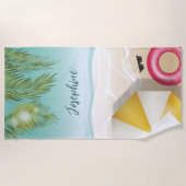 トロピカルパ葉ームティール（緑がかった色）海砂ビーチ波 ビーチタオル (正面)