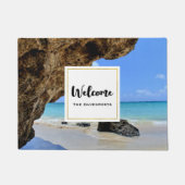 トロピカルビーチ海岸と大きな岩 ドアマット (正面)