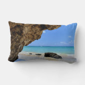 トロピカルビーチ海岸と大きな岩 ランバークッション (裏面)