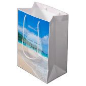 トロピカルビーチ風光明媚な写真誕生日 ミディアムペーパーバッグ (正面アングル)