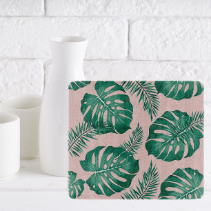 トロピカルピンクとグリーンパーム葉のシームレスパターン カッティングボード