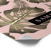 トロピカルピンクと金ゴールドパーム葉のパターンと名前 ポスター (角)