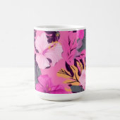 トロピカルピンクハイビスカス – リーフィーフローラデザイン コーヒーマグカップ (中央)