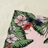 トロピカルピンクフラミンゴ&ハイビスカスモノグラムの ビーチタオル (インサイチュ)