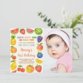 トロピカルフルーツ1歳誕生日招待状（写真付き） 招待状 (スタンド正面)