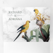 トロピカルホワイト大理石イエローパロットカップルウェディング 三つ折り招待状 (内部最初)