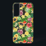 トロピカルミックスフルーツ、花や葉黒の SAMSUNG GALAXY S22 ケース<br><div class="desc">さまざまな色彩の鮮やか熱帯の実果、花、とメディアパターンを混ぜ合わ葉せる</div>