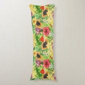 トロピカルミックスフルーツ、花や黄色葉の ボディピロー (正面縦)