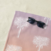 トロピカルモダンパームの木の夕日グラデーション ビーチタオル (インサイチュ)