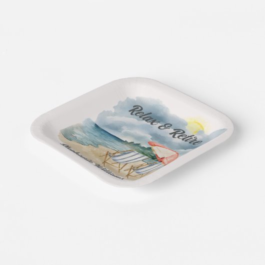 トロピカルリラックスビーチチェアをテーマにしたパーティー ペーパープレート (傾斜あり)