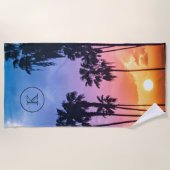 トロピカルレインボーカラーパームツリーサンセットモノグラム ビーチタオル (正面)