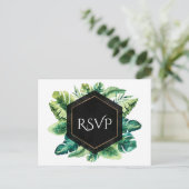 トロピカルレインforestの葉がエレガントな結婚式の出欠確認カード インビテーションポストカード (スタンド正面)