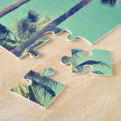 トロピカルヴィンテージパームツリーズオンティール(緑がかった色) ジグソーパズル (側面)