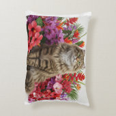 トロピカル威厳のあるキャットアクセントピローデザイン。 アクセントクッション (裏面(縦))