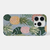 トロピカル・セレニティ:描かれたパイナップルとヤシの木 iPhoneケース (裏面横)