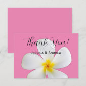 トロピカル フローラル, ピンクの背景に白いプルメリア, 結婚式 サンキューカード (正面/裏面)
