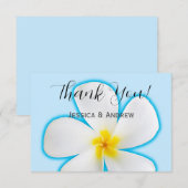 トロピカル、ブルーに白いプルメリア 、花卉 サンキューカード (正面/裏面)
