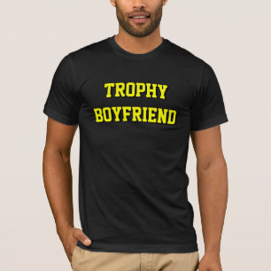トロフィのボーイフレンドのTシャツ Tシャツ