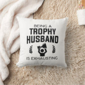 トロフィーの夫は疲れている クッション (ブランケット)
